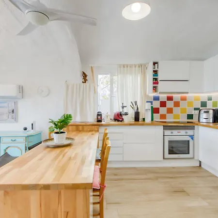 La Torre By Interhome Roses